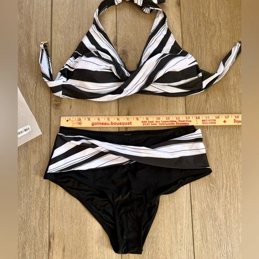 NWT SHEIN black and white wave Bikini Set - Picture 2 of 3
